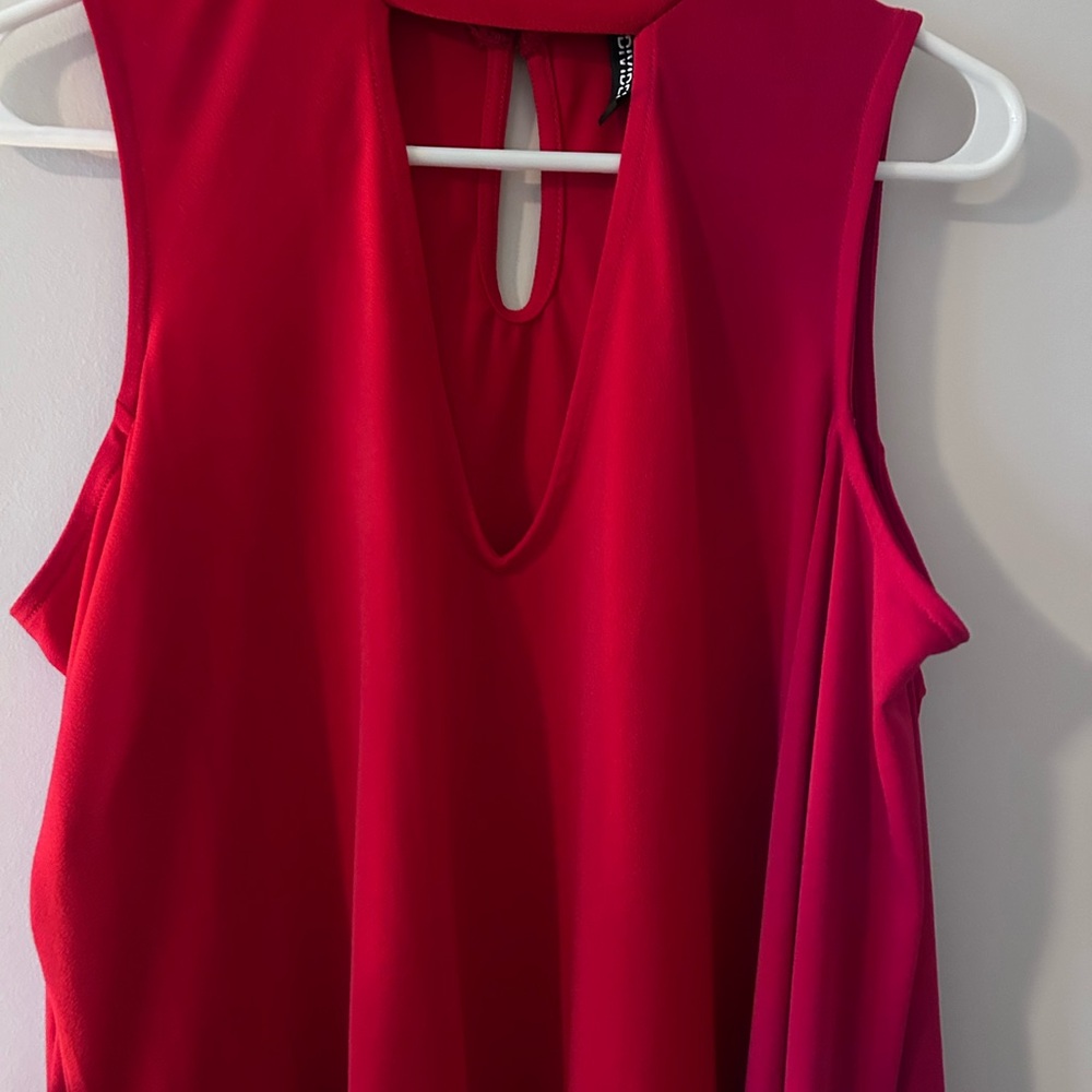 H&M DIVIDED • Red Cut Out Shoulder Top • M • - Picture 5 of 12